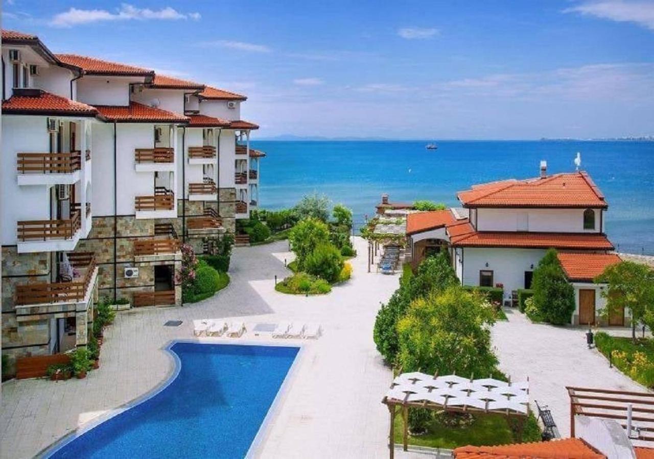 Robinson Beach Apartments เอเลนีเต ภายนอก รูปภาพ