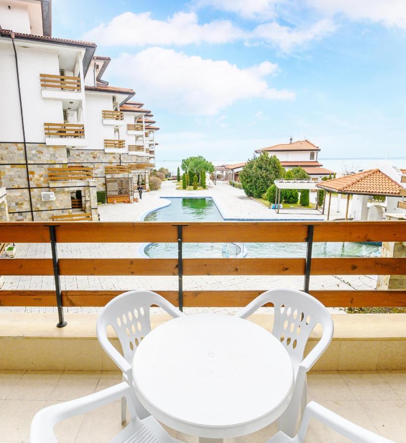 Robinson Beach Apartments เอเลนีเต ภายนอก รูปภาพ