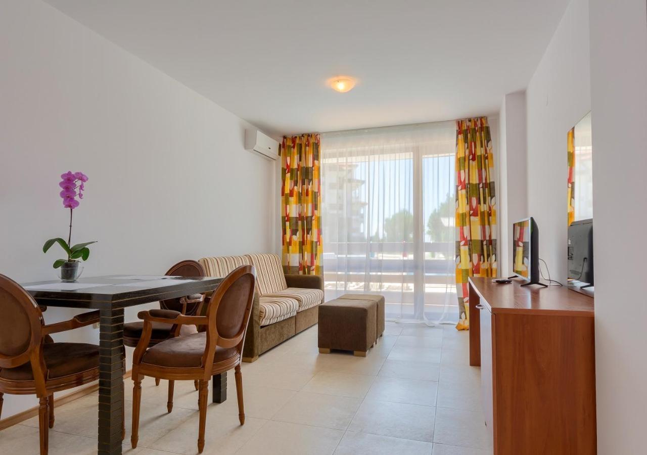 Robinson Beach Apartments เอเลนีเต ภายนอก รูปภาพ