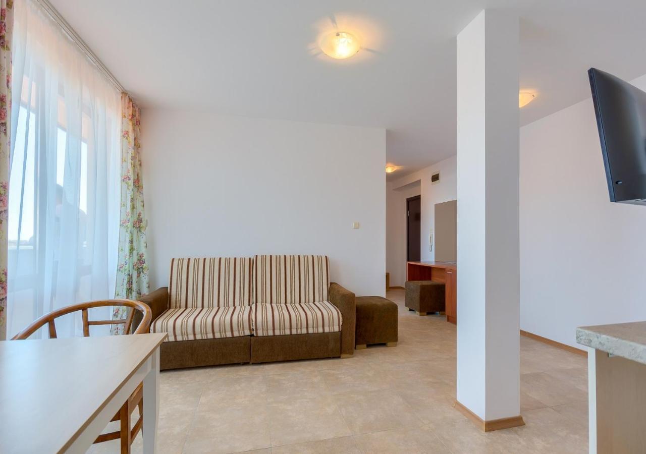 Robinson Beach Apartments เอเลนีเต ภายนอก รูปภาพ